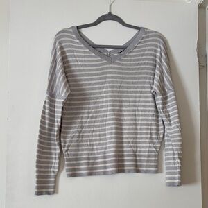 Banana Republic Gray and Cream Striped V-Neck Long Sleeve Top